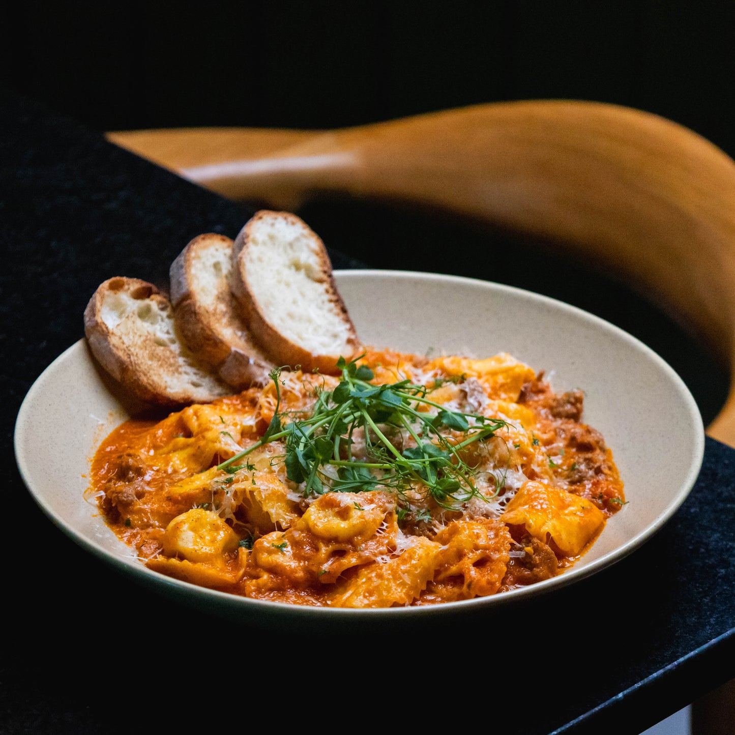 Tortellini al Ragu queso